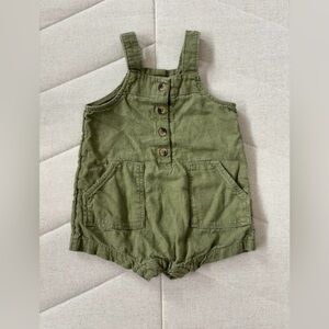 | Old Navy | Unisex Sleeveless One-Piece Romper Baby size 6-12 months
